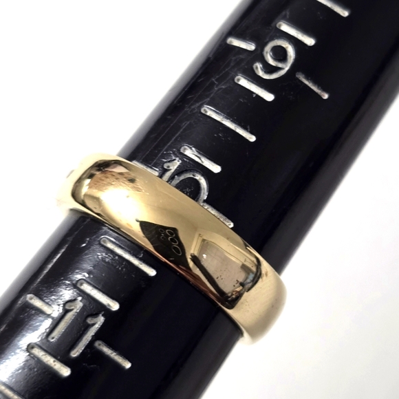 Watch Video / 14K Gold Channel Diamond Ring - Picture 6 of 16